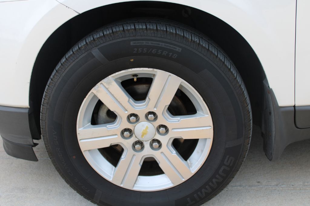 2011 Chevrolet Traverse 1LT - Photo 12