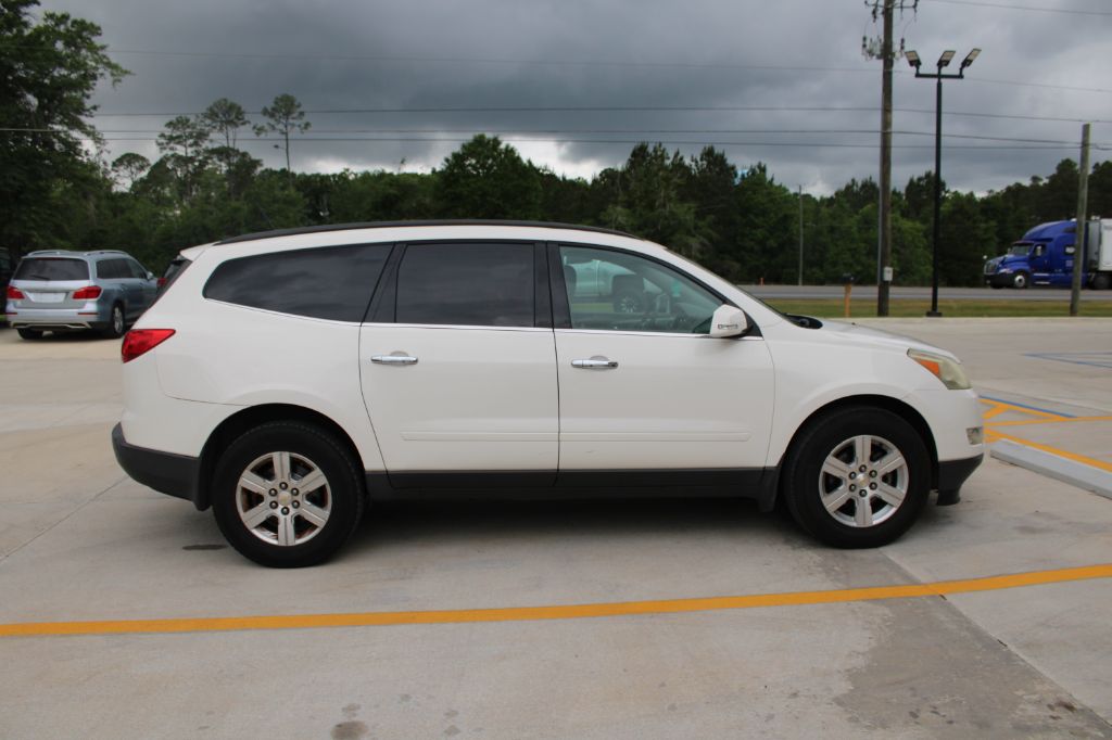 2011 Chevrolet Traverse 1LT - Photo 6